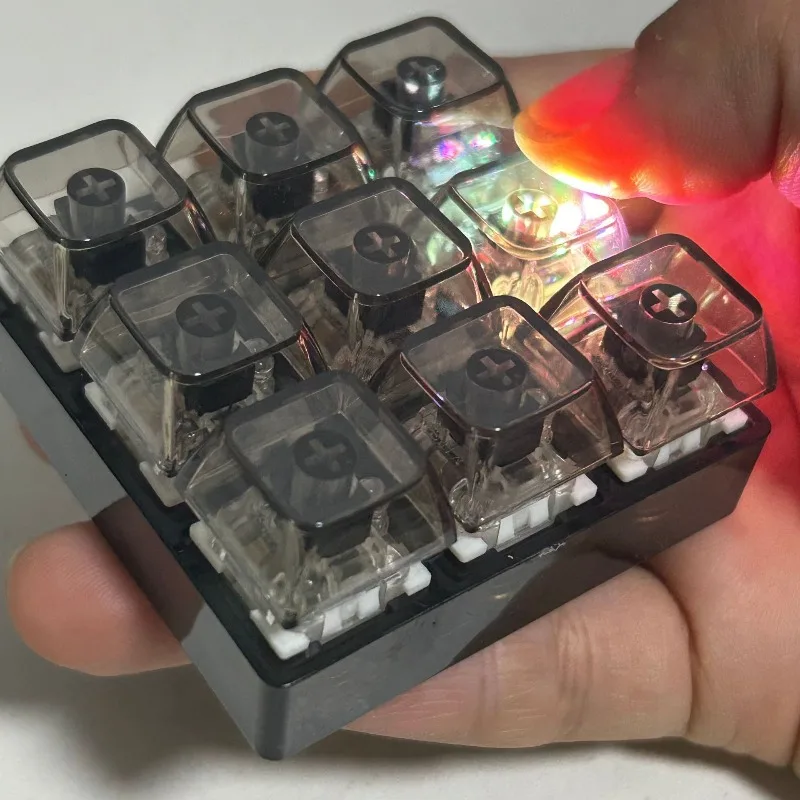 여성 남성용 LED 9키 키캡 키체인 발광 스트레스 해소 손가락 펜던트 피젯 키보드 백팩 키 버튼 키링