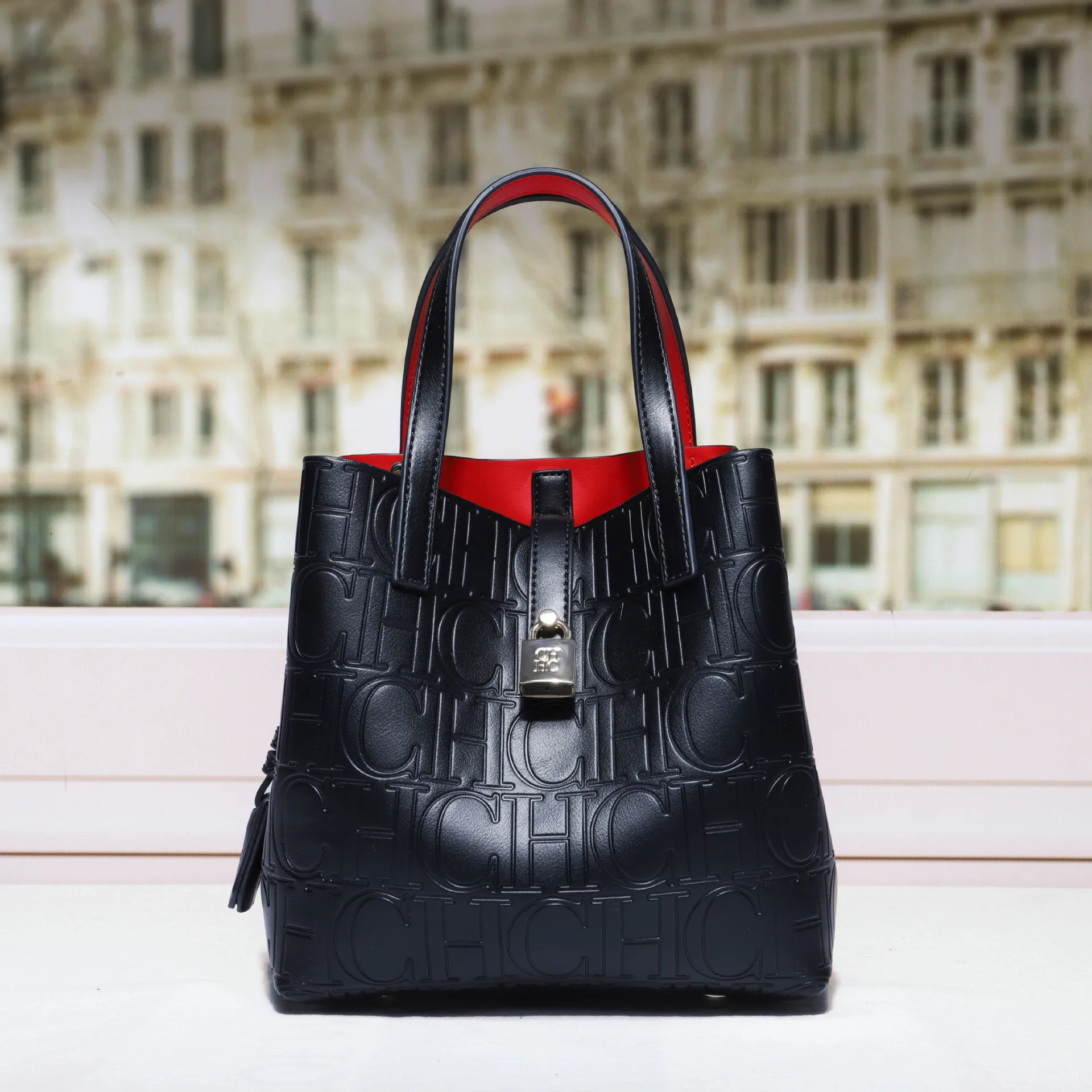 CH 대용량 핸드백 명품 브랜드 기품 있는 레터 프린트 잠금 디자인 2025 트렌디 여성 크로스백