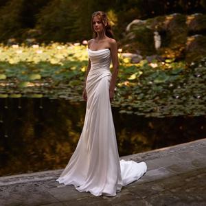 Eightree 화이트 롱 웨딩 드레스, 스트랩리스 스윕 트레인, 인어 신부 가운, 정장 웨딩 가운, 맞춤형