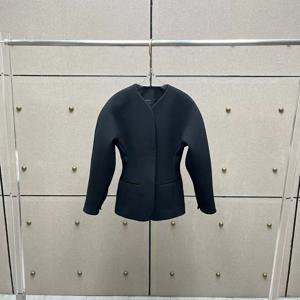 여성용 브이넥 블레이저 재킷 스타일리시 빈티지 블랙 재킷 탑 고품질 다용도 재킷 가을 시즌 신상품 2025