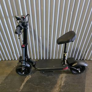 2026년 히트 상품 전동 스쿠터 8000W 듀얼 모터 60V 38Ah 성인용 특가 판매 프로모션 - 2개 구매 시 1개 무료 증정