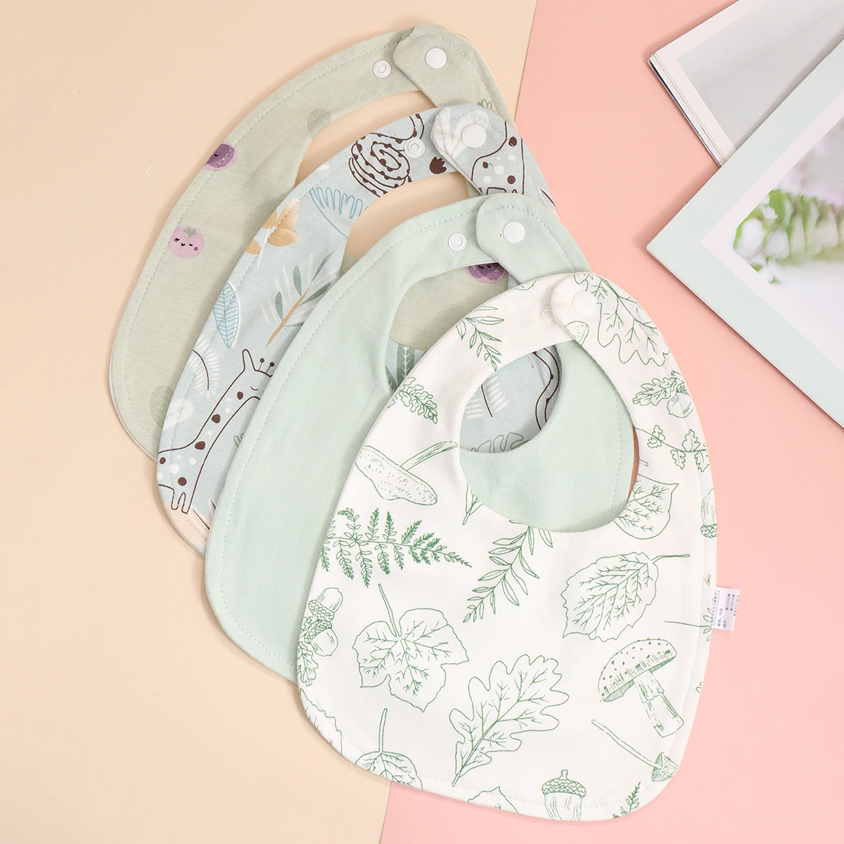 4pcs 코 튼 부드러운 아기 조정 가능한 Bibs 유아 Bib 신생아 Burp Cloths Bandana 스카프 어린이 소년 소녀 먹이 타액 수건