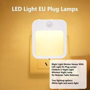 LED 조명이있는 야간 조명 모션 센서 EU 플러그 램프 어린이 야간 조명 침대 옆 테이블 침실 용 무선 야간 램프