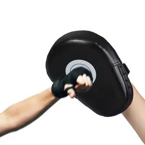 1개 킥복싱 글러브 패드 펀치 타겟 백 PU 가죽 가라테 무에타이 산다 훈련 장비 성인 및 어린이용 조절 가능한 스트랩