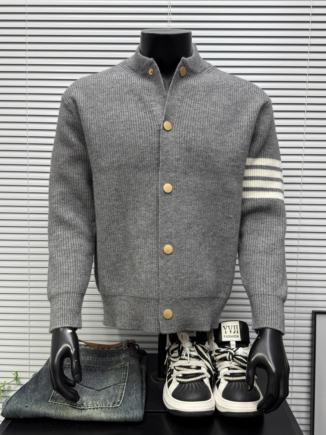 남성 니트 가디건 스웨터 캐주얼 스트라이프 패턴 패셔너블 가을 겨울 오픈 프론트 긴팔 편안한 핏 아우터웨어