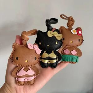 헬로 키티 가방 참 장식 만화 스타일 고급 백팩 키체인 휴대폰 가죽 체인 생일 선물 소녀용