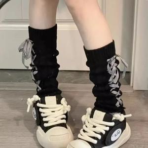 2025년 신상 핫세일 귀여운 크로스 타이 양말 트렌드 심플하고 다재다능한 가을 겨울 따뜻한 레그 커버 고급스러운 느낌