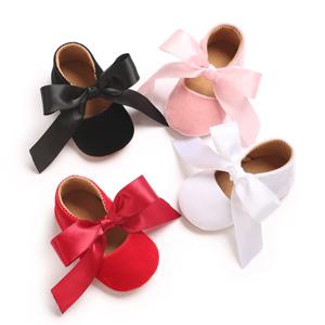 트렌디하고 귀여운 리본 발레 플랫 슈즈 아기 소녀용 가볍고 내구성 있는 봄과 가을용 플랫 슈즈