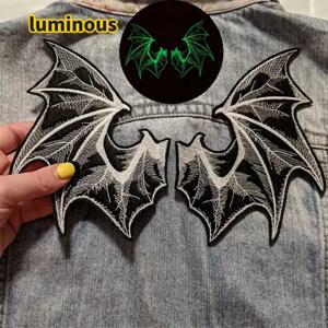 1 쌍 빛나는 박쥐 날개 패치 의류 자켓 가방 트럭 모자에 대한 패치에 펑크 고딕 끔찍한 철 DIY 선물 액세서리