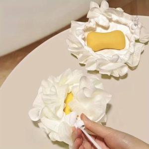 부드러운 수세미 스펀지 목욕 공 1개 - 2-in-1 비누 디스펜서 및 바디 스크럽, 남성 및 여성을 위한 각질 제거 샤워 공