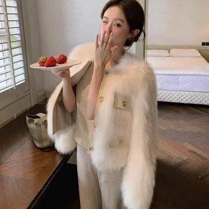 고급스러운 두꺼운 짧은 퀼트 폭스퍼 재킷 여성용 봄 가을 겨울 패션 아우터웨어 토끼털 코트 상의