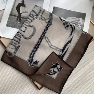 클래식 양면 실크 울 스카프 65x65cm 다용도 가을 겨울 패셔너블 영국 스타일 사각 스카프 모든 연령대용