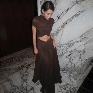 새로운 주름 장식 불규칙 메쉬 드레스 여성 패치워크 하이넥 반팔 속이 비치는 롱 드레스 여성 파티 맥시 드레스 의상