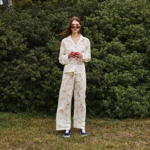 [롯데백화점]여성 G010 뉴욕스케치 긴소매 파자마 세트 OR25FFGEG010