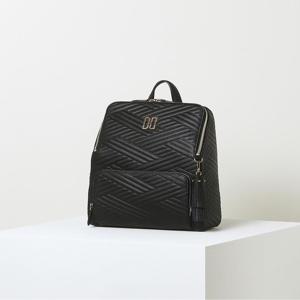 [선물포장가능] 블랙 칼라일 가죽 백팩 DCBA5F369BK