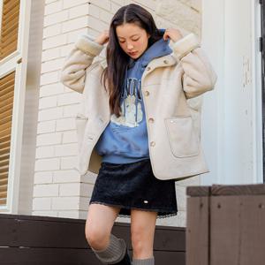 [정가159,000]버니 그래픽 기모 후드 티셔츠 OE5WEB200