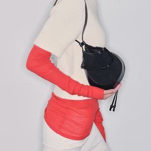 커비 호보 백 스웨이드 미니 블랙