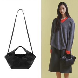 메탈 도트 호보 스몰 블랙