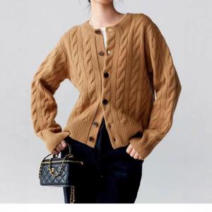 [브리치]  / 여성 빈티지 꽈배기 니트 가디건 라운드넥 그레이 S