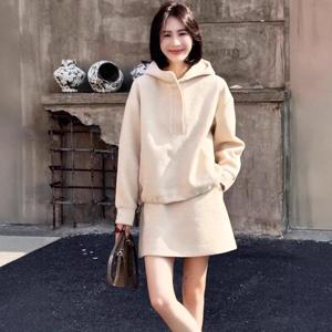 [브리치]  / 여성 가을 겨울 후드티 스커트 투피스 세트 레드 S