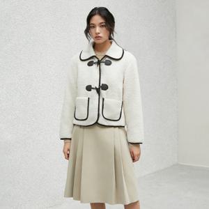 [정가 139,900원]뽀글이 숏더플코트 퀼팅안감_AR4MZA62