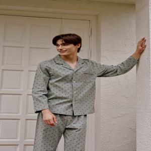 비너스 [겨울남성잠옷]보온성 좋은 면기모 압축 눈꽃나염 잠옷세트-VPA4452M