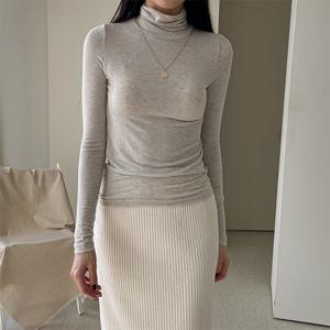 [하프클럽] 루스 얇은 울 슬림 시스루 이너 목폴라 티