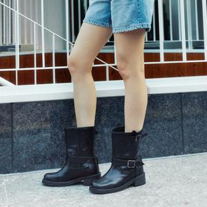 [리퍼브][정상가:136,000원] KM090 핸드메이드 레더 바이커 미들 부츠 l 3Colors