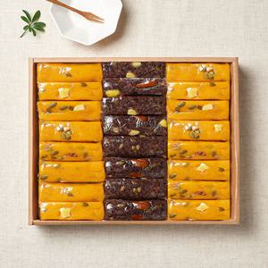 [작심밀도]대통령표창 대월떡집 떡선물세트 5호/ 총24개, 1.92kg/ 호박영양찰떡,흑미영양찰떡