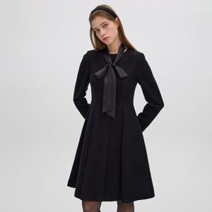 [정가399,000]배색 타이 핏앤 플레어 트위드 원피스 OW4WO9760