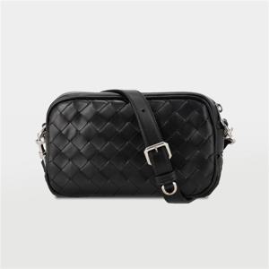 미니 인트레치아토 카메라 백 765911 V2HL1 8803