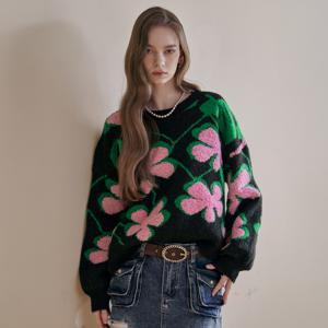 [마쟈] 부클 플라워 패턴 루즈핏 라운드넥 니트