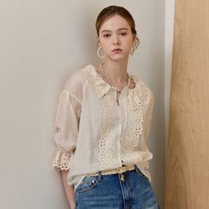 라운드 카라 아일렛 레이스 7부 블라우스