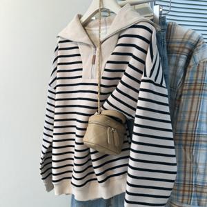 [브리치]  / NT2250 여성 캐주얼 단가라 긴팔 카라 맨투맨