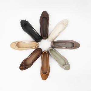 신난다슈 여성 리본 플랫 슈즈 1cm 펌프스 구두 단화 발편한 낮은굽 ST252108