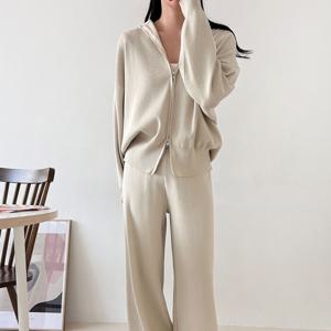 [브리치]  / 꾸안꾸 투웨이 니트 카라 집업 와이드 밴딩 팬츠 set