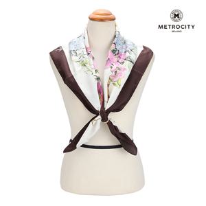 메트로시티 소뇨 사각 스카프 MSFI-5406