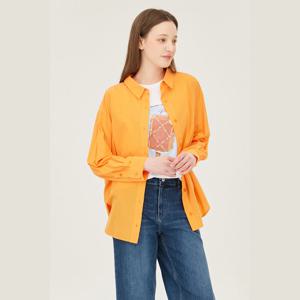 [베네통] 백 플랩 아일렛 블라우스 BABL93531