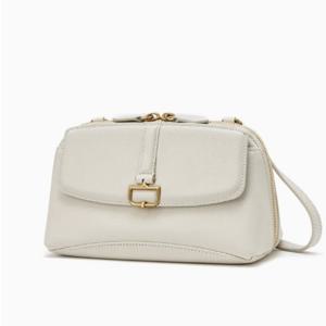 [닥스] 버크백 샬롯 아이보리 가죽 미크로스백 DCWA5E588IV