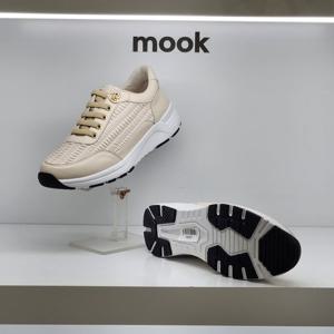 [무크]여성 하트장식 셔링 스니커즈 422351 AP HPIP3SD