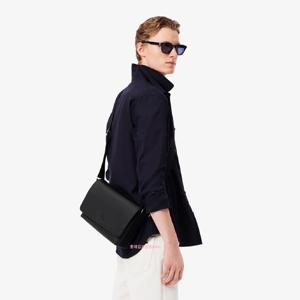 [라코스테]26SS NEW 멘즈클래식 메신저백 KP NH4645H56G000