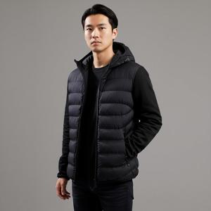 MONCLER 로고 패치 후드 집업 (8G00002 809KZ 999)