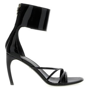 26 SS 페라가모 80mm 커브드 힐 아몬드 토 샌들 블랙 772936