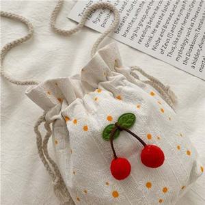 여성 데일리 앵두포인트 복조리 끈 스트랩백 미니백