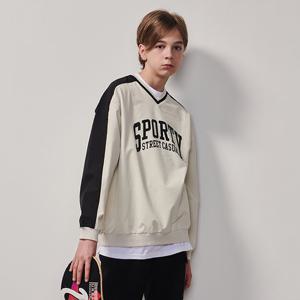 [에꼴리에] 남자 봄이월 스포티 브이넥 나일론 맨투맨티(25A5402)