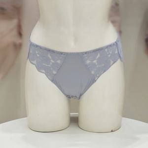 [트라이엄프] 아쿠아 문 플라워 미니 망사 레이스팬티 TBEF747079 AT