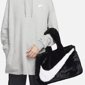 [국내매장] 나이키/토트 NSW 인조 퍼 토트백(10L)(FB3050-010)/EV