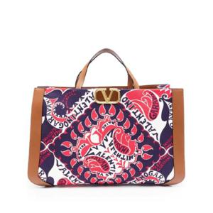 25 FW 발렌 발렌티노 가라바니 브이로고 시그니처 반다나 프린트 토트 백 WB0L02BFM TP433051316