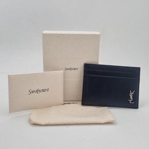 생로랑 타이니 모노그램 은장 카드지갑 607603 1JB0E 1000