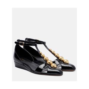 끌로에 페이턴트 레더 샌들 P01133618